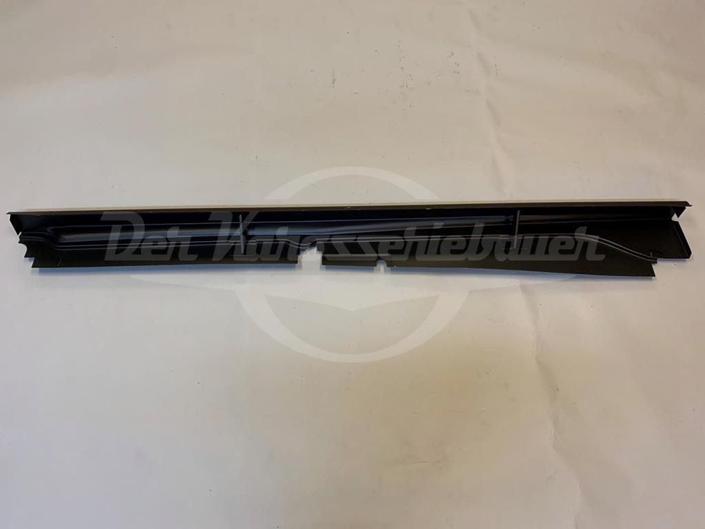 Einstiegsblech rechts 300, b, c